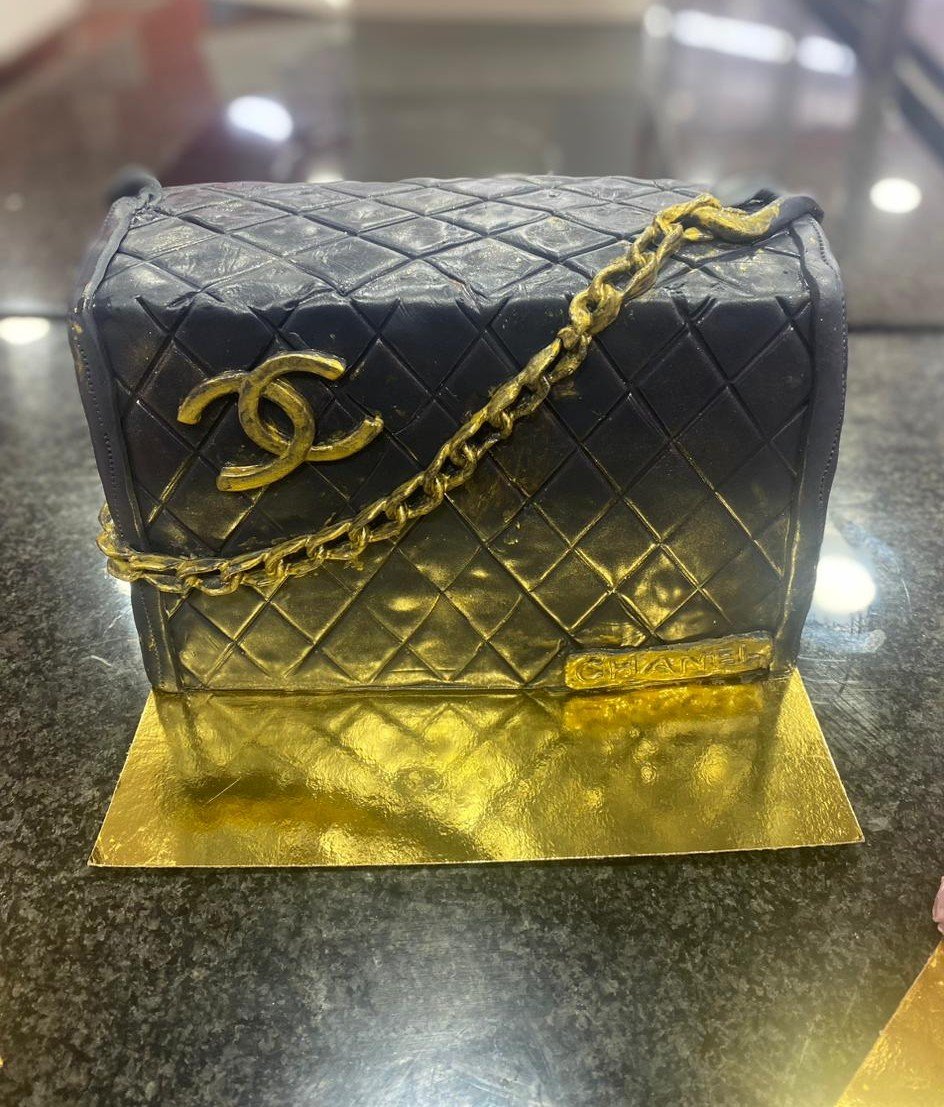 Cake Designer avec sa cliente