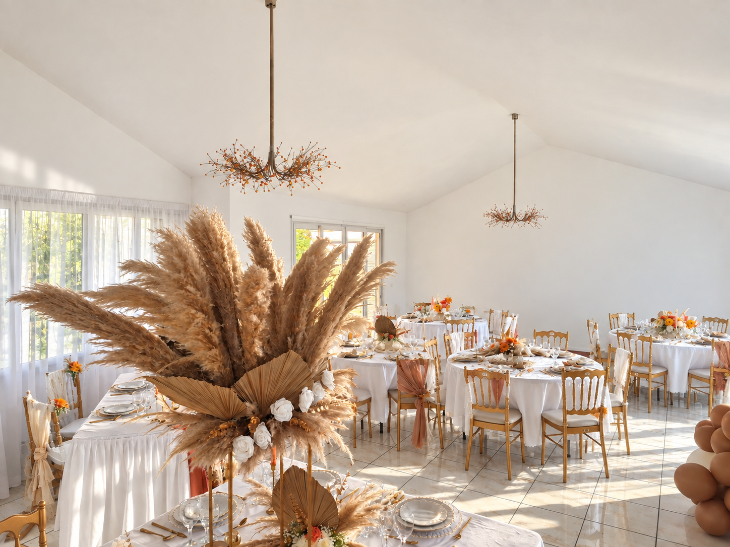 Décor de réception wedding aux herbes de la pampa